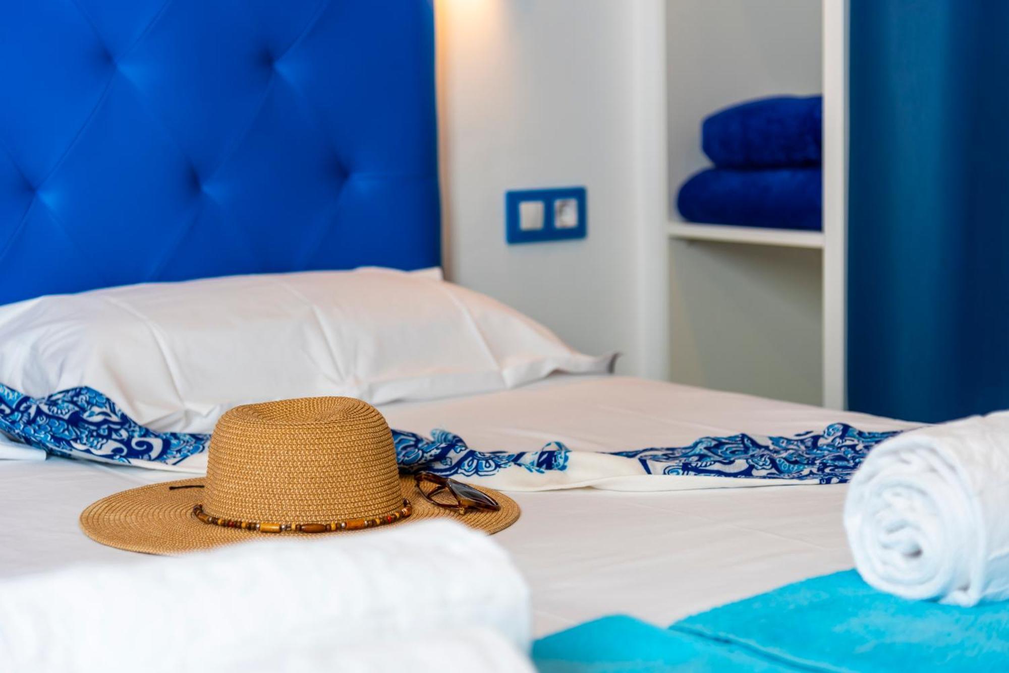 Okeanos Eco Guest House Los Abrigos Kültér fotó